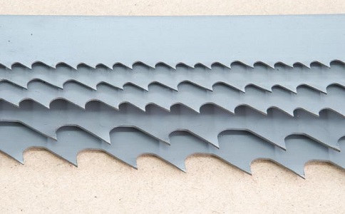 陕西带锯床上的钢丝刷，对于带锯条的重要性
